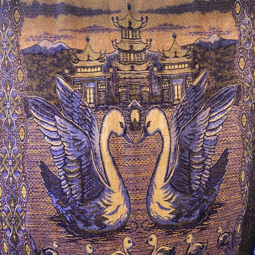 Knitted swan purple blanket made in Mexico